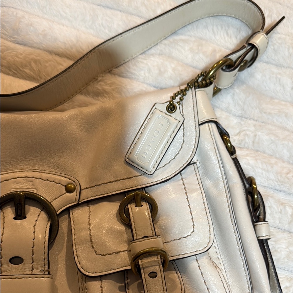 Elegant Cream Shoulder Bag - Picture 6 of 10